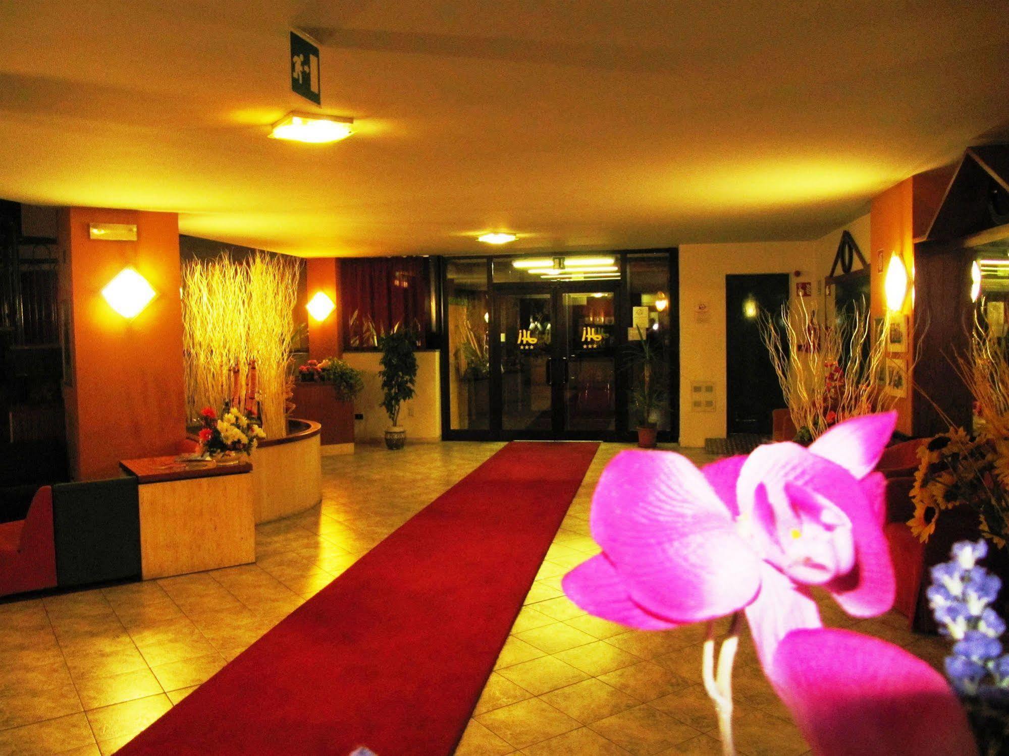Orzihotel Orzivecchi Eksteriør bilde